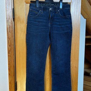 WOMEN'S WRANGLER® ULTIMATE RIDING JEAN Q-BABY IN TUFF BUCK Size 9/10 x 32
